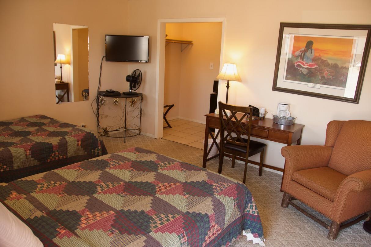 Yellowstone Holiday Motel 웨스트 엘로스톤 외부 사진