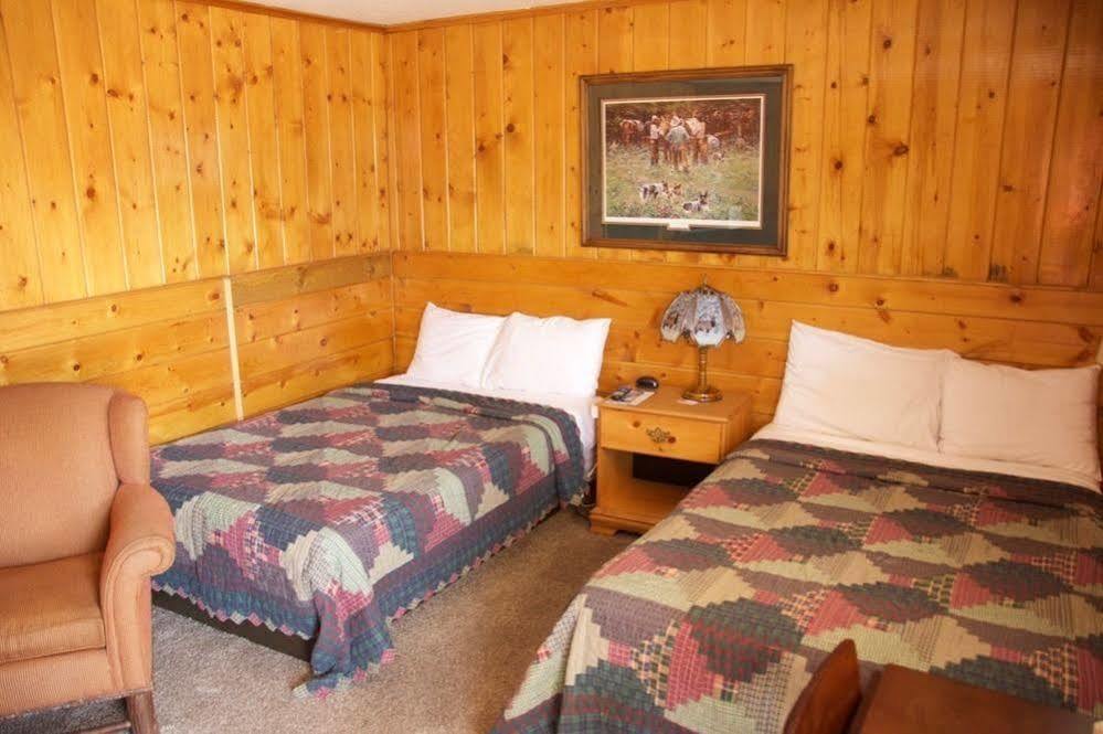 Yellowstone Holiday Motel 웨스트 엘로스톤 외부 사진